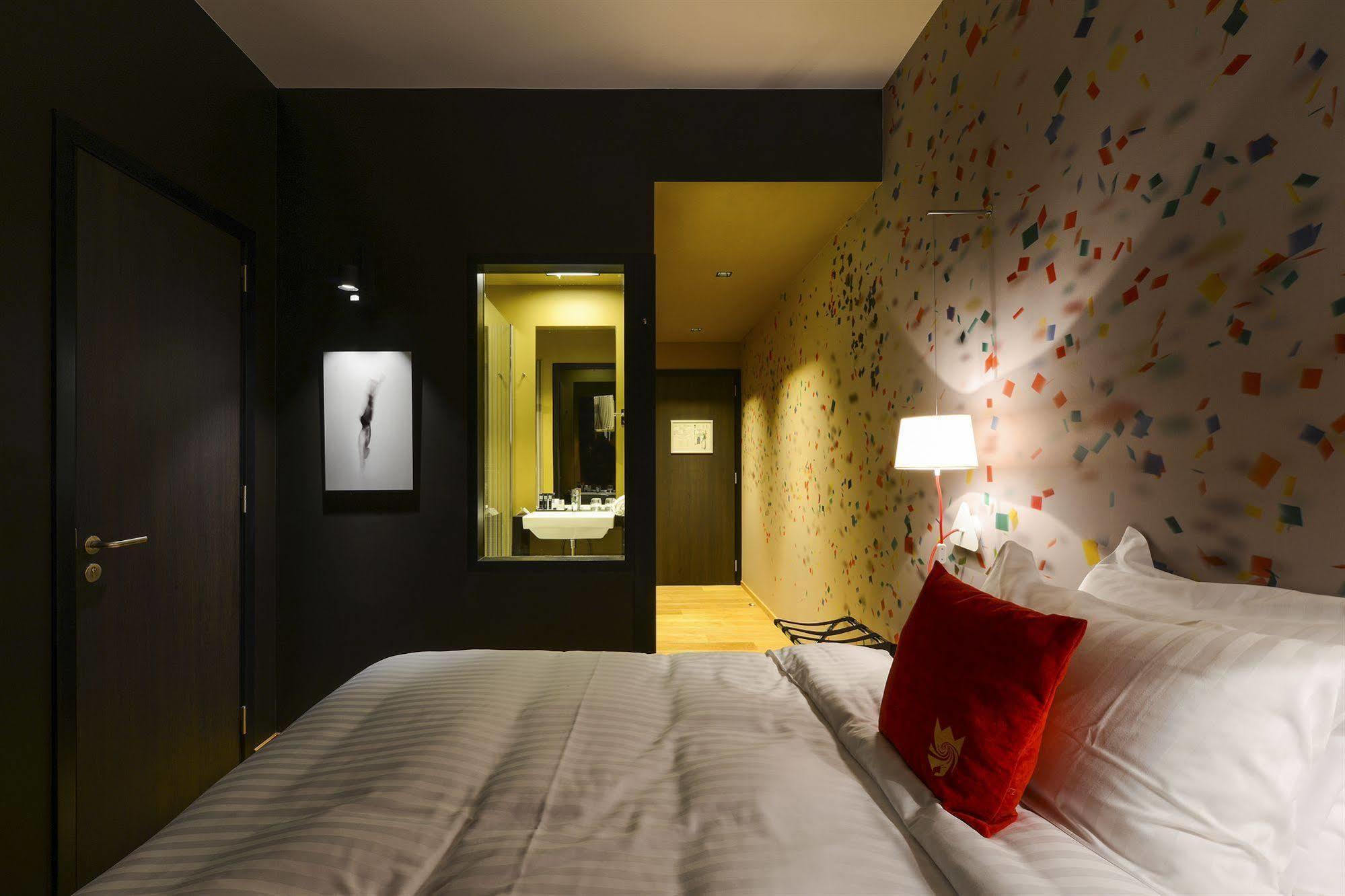 Hotel The Royal Snail นามูร์ ภายนอก รูปภาพ