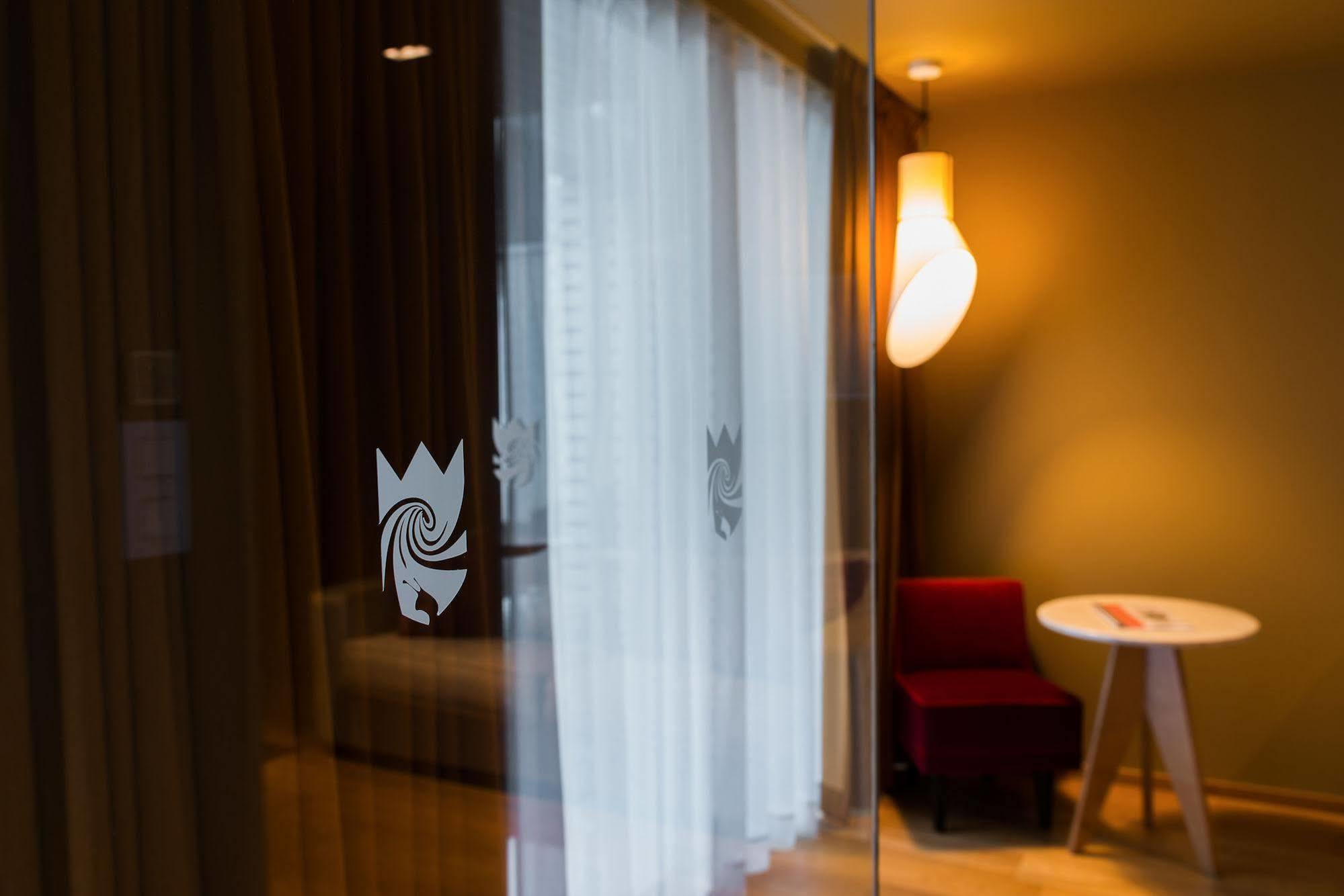 Hotel The Royal Snail นามูร์ ภายนอก รูปภาพ